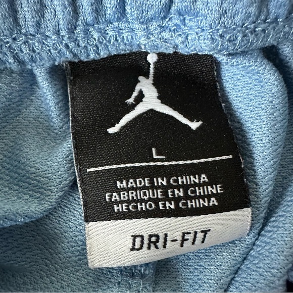 Jordan Boys Large Blue UNC Tarheels Basketball Shorts Embroidered Chapel Hill - Picture 4 of 7